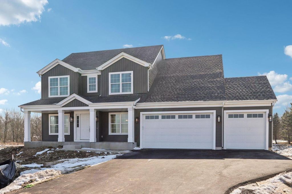 Photo of 509 Barnum LANE, Delavan, WI 53115 (MLS # 1934149)