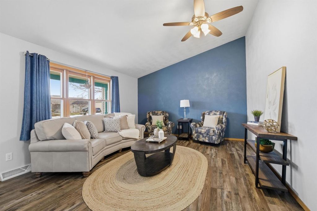 Photo of 1820 Basswood LANE, Little Chute, WI 54140 (MLS # 50320015)