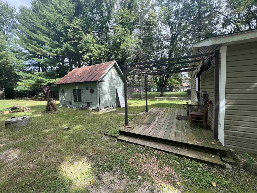 Photo of E2026 King ROAD, Waupaca, WI 54981 (MLS # 50333031)