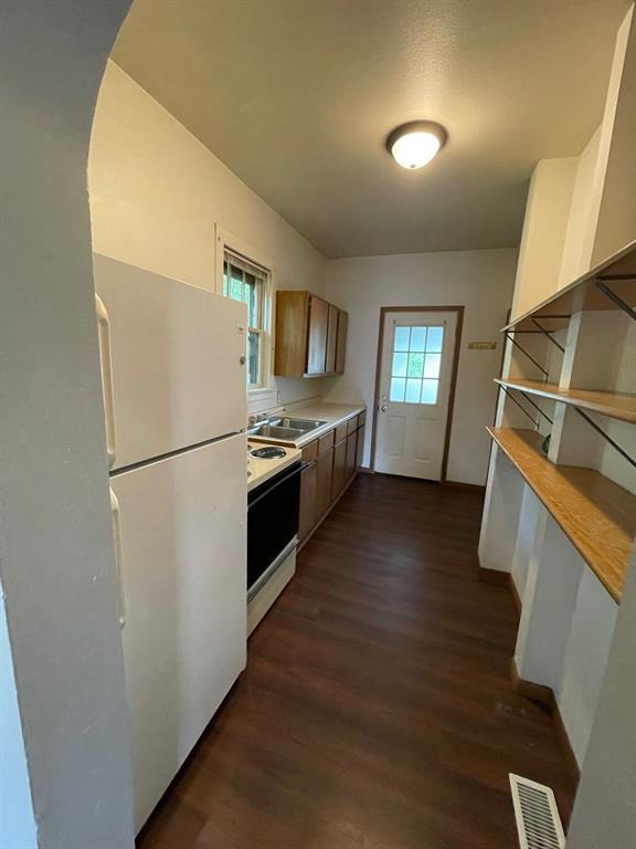 Photo of 716 Niagara STREET, Eau Claire, WI 54703 (MLS # 1603875)