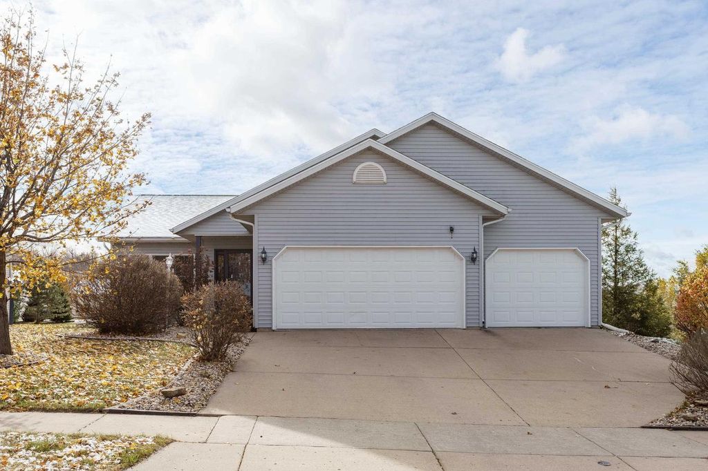 Photo of 1261 Peninsula LANE, Whitewater, WI 53190 (MLS # 2012002)