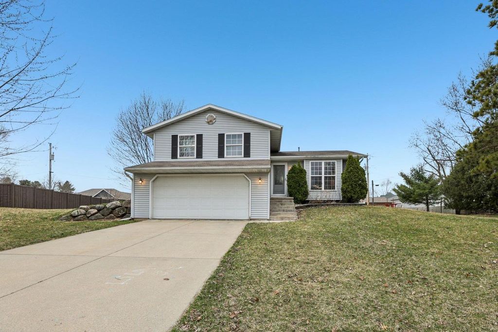 Photo of 457 Mitchell STREET, Belleville, WI 53508 (MLS # 2019377)