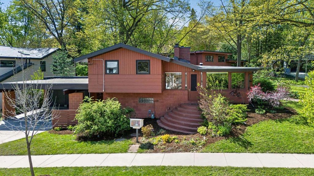 Photo of 25 Shepard TERRACE, Madison, WI 53705 (MLS # 2021196)