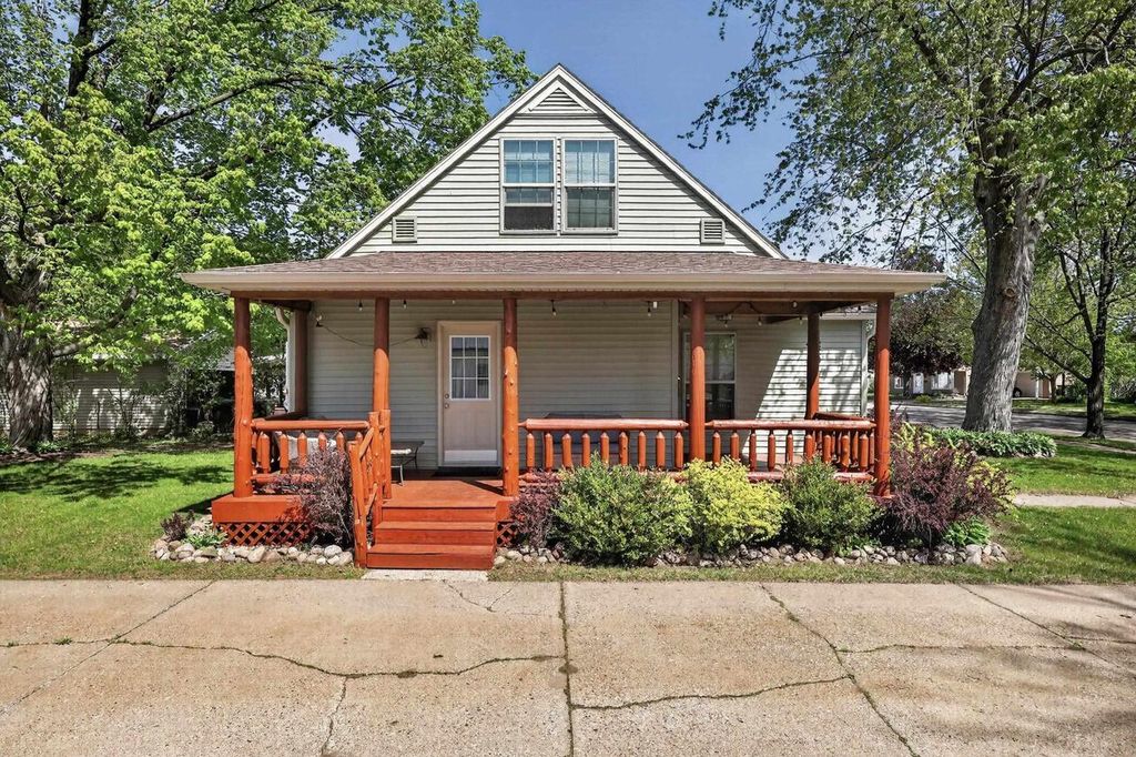 Photo of 530 Hill STREET, Wisconsin Rapids, WI 54494 (MLS # 22602197)
