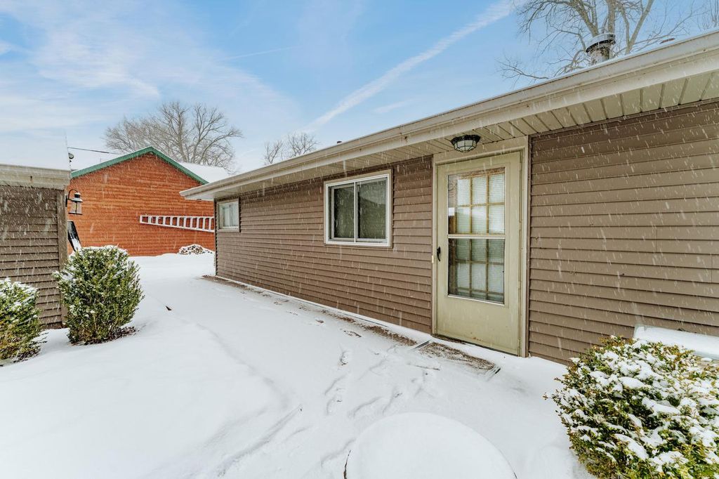 Photo of 6770 Lee Harbor LANE, Oshkosh, WI 54902 (MLS # 1944431)