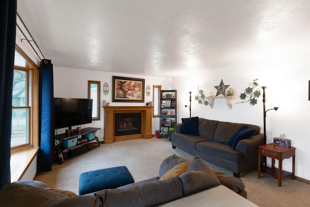 Photo of 415 Orchard LANE, Little Chute, WI 54140 (MLS # 50318796)