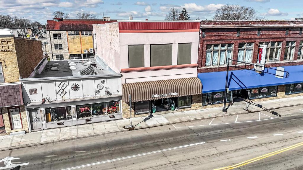 Photo of 811 Oregon STREET, Oshkosh, WI 54902 (MLS # 50322609)