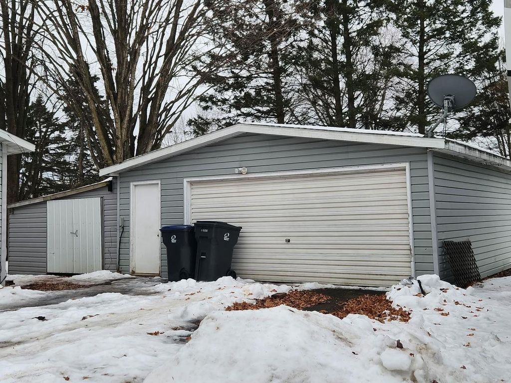 Photo of 305 W Roberts STREET, Spencer, WI 54449 (MLS # 22600131)