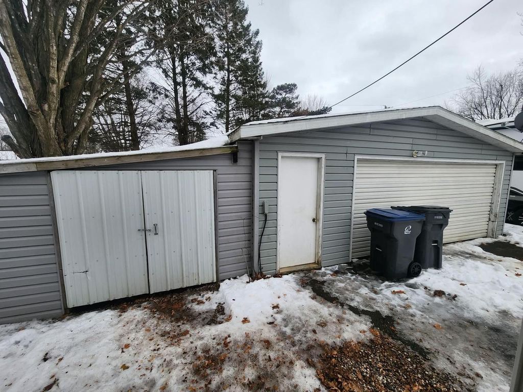 Photo of 305 W Roberts STREET, Spencer, WI 54449 (MLS # 22600131)