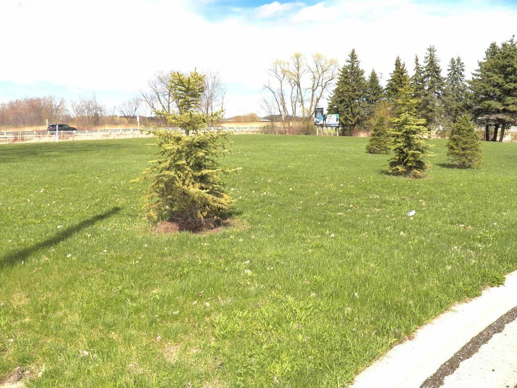 Photo of 201 West Haven COURT, Luxemburg, WI 54217 (MLS # 50327604)