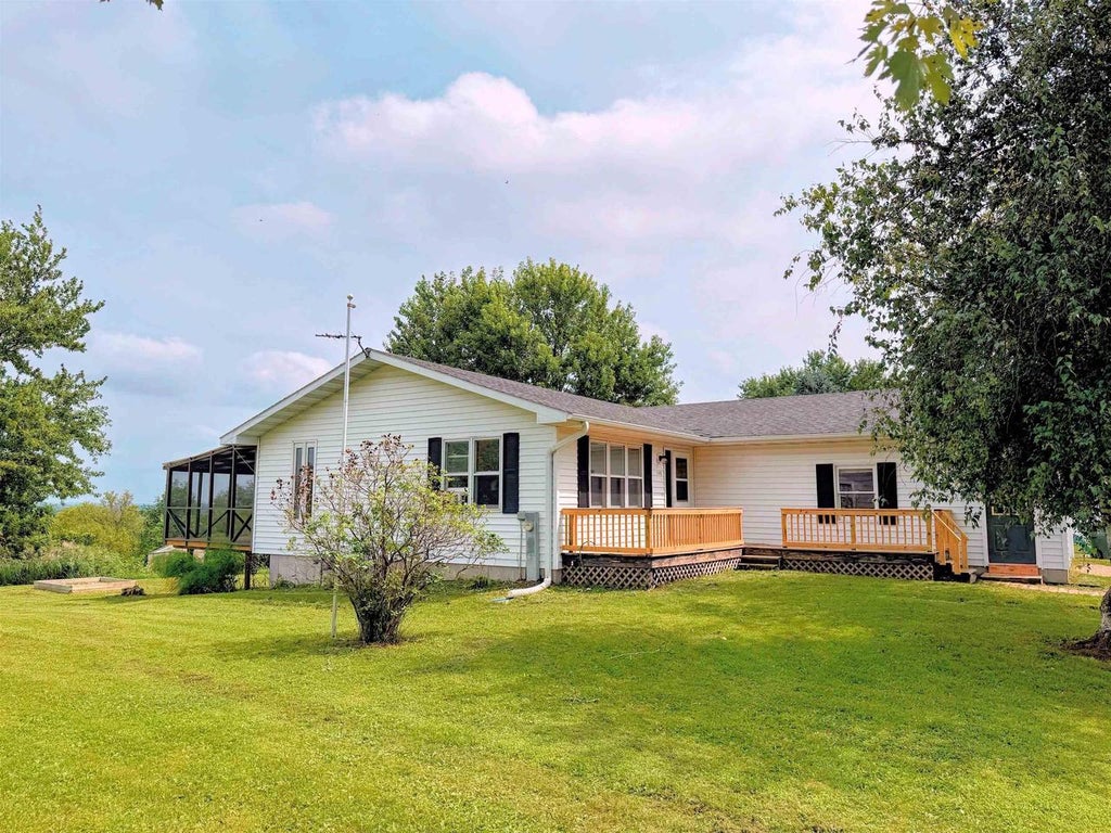 Photo of 120 Shanghai Ridge ROAD, Wauzeka, WI 53826 (MLS # 2030607)