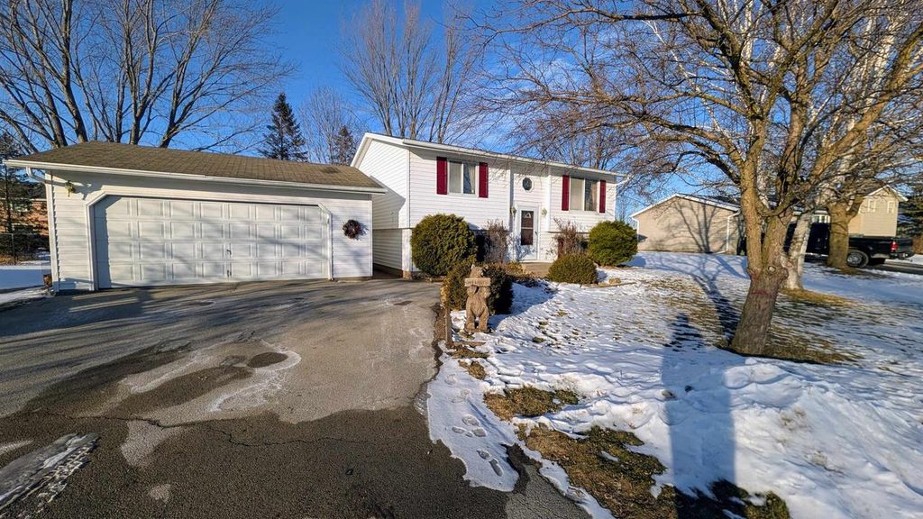 Photo of 607 E Forest STREET, Black Creek, WI 54106 (MLS # 50320625)