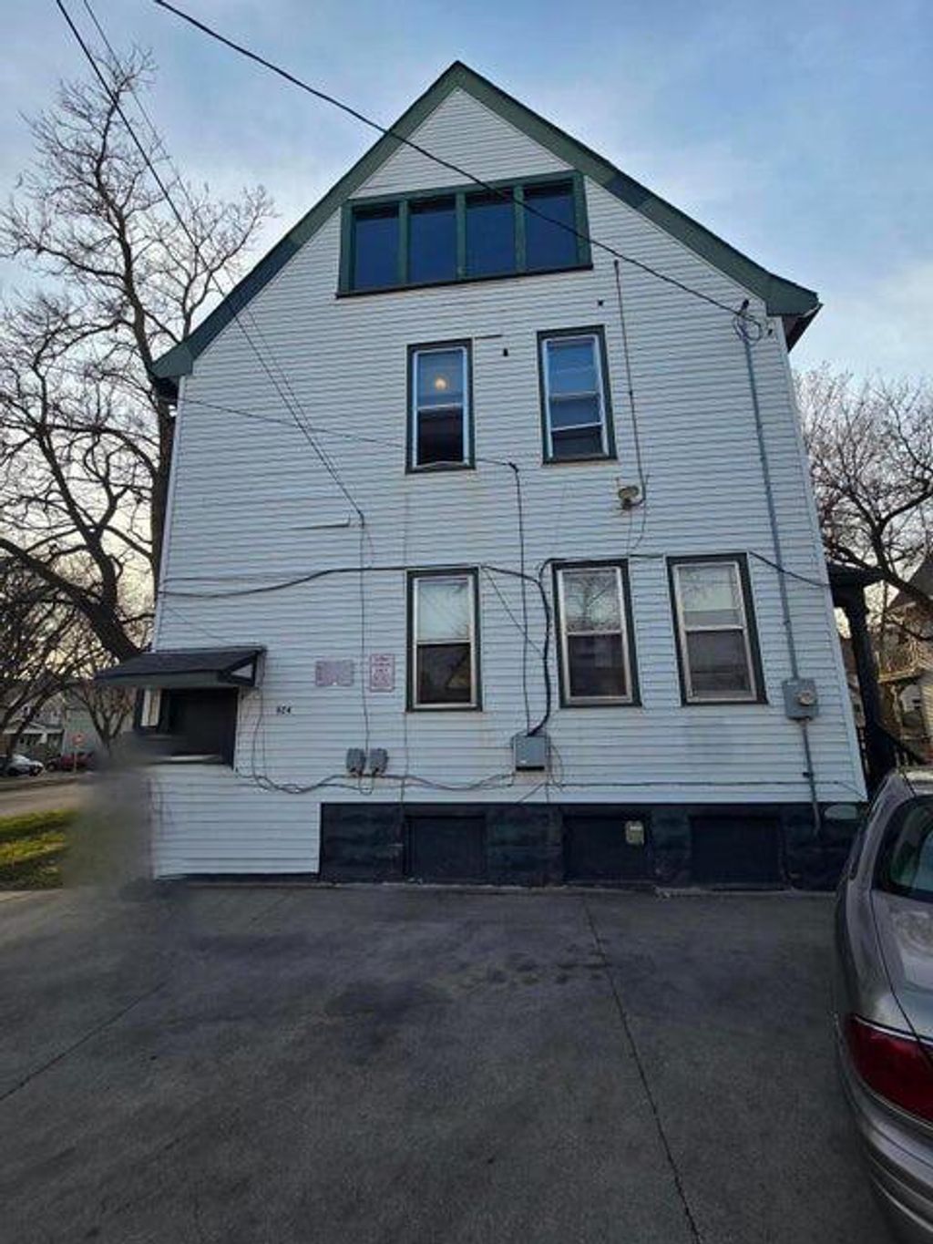 Photo of 924 S 19th STREET, Milwaukee, WI 53204 (MLS # 1958345)