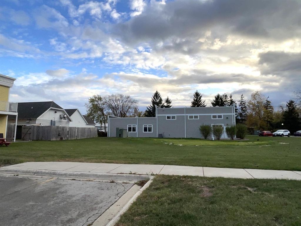 Photo of 2200 Dickinson ROAD, De Pere, WI 54115 (MLS # 50317255)