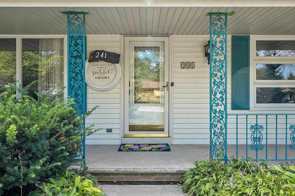 Photo of 241 St Marys BOULEVARD, Green Bay, WI 54301 (MLS # 50331927)