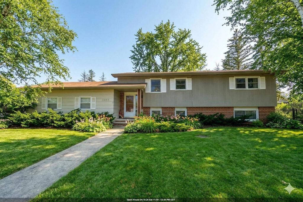 Photo of 2455 Kingston PLACE, Oshkosh, WI 54904 (MLS # 50323695)