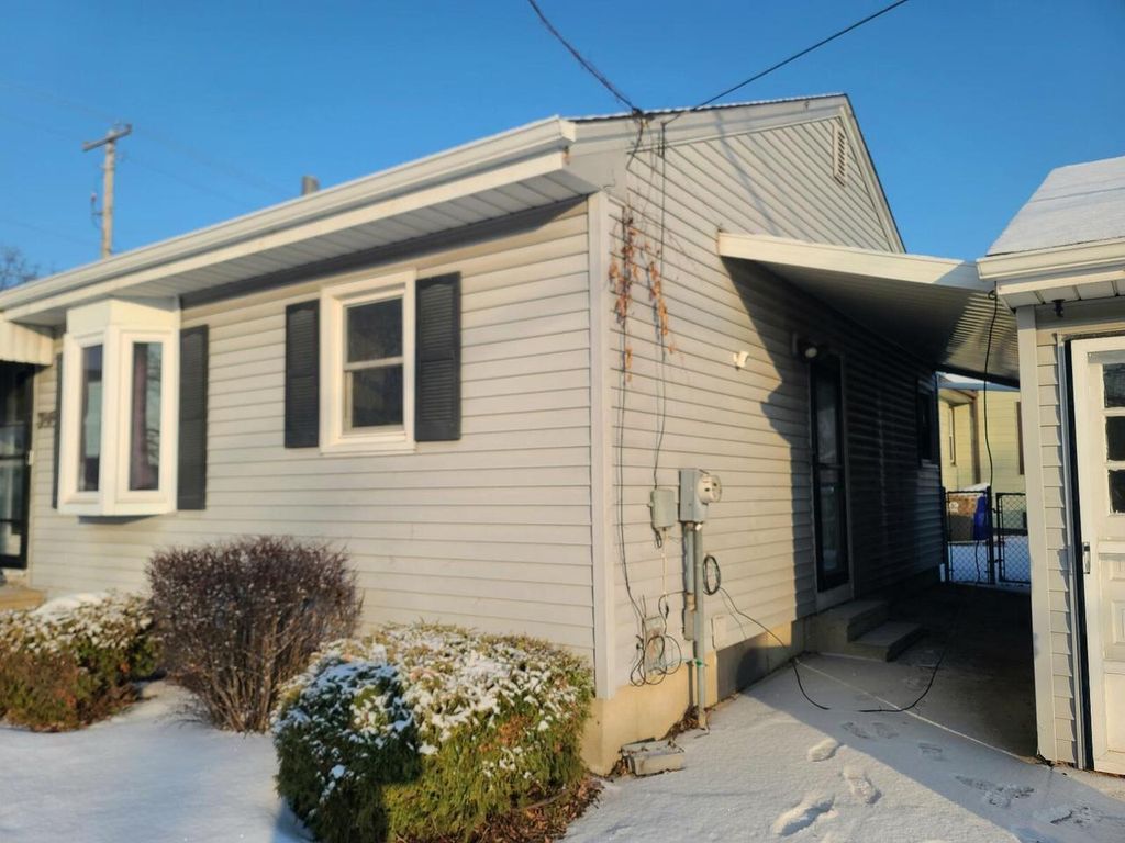 Photo of 3818 68th STREET, Kenosha, WI 53142 (MLS # 1948227)
