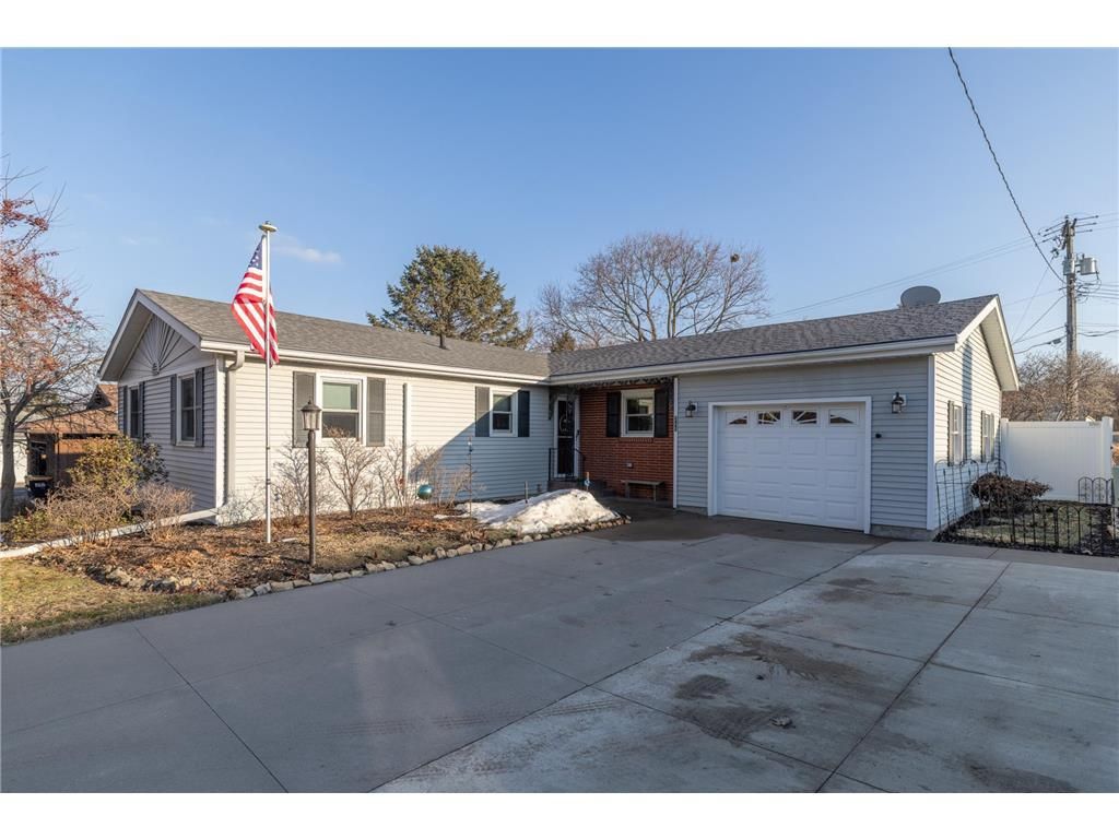 Photo of 239 W Kinne STREET, Ellsworth, WI 54011 (MLS # 7059319)