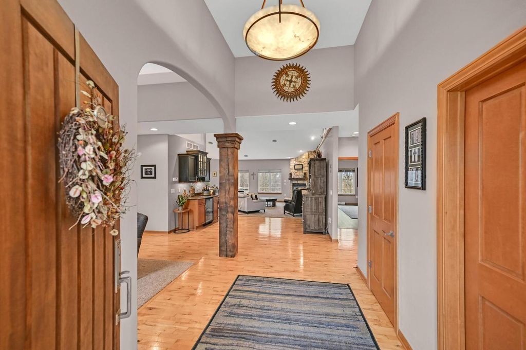 Photo of W292N4254 Prairie Wind CIRCLE NORTH CIRCLE N, Pewaukee, WI 53072 (MLS # 1952671)