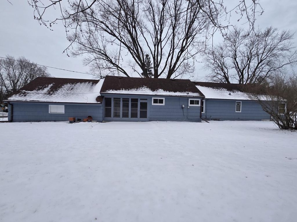 Photo of 10208 W Spencer PLACE, Milwaukee, WI 53224 (MLS # 1946645)
