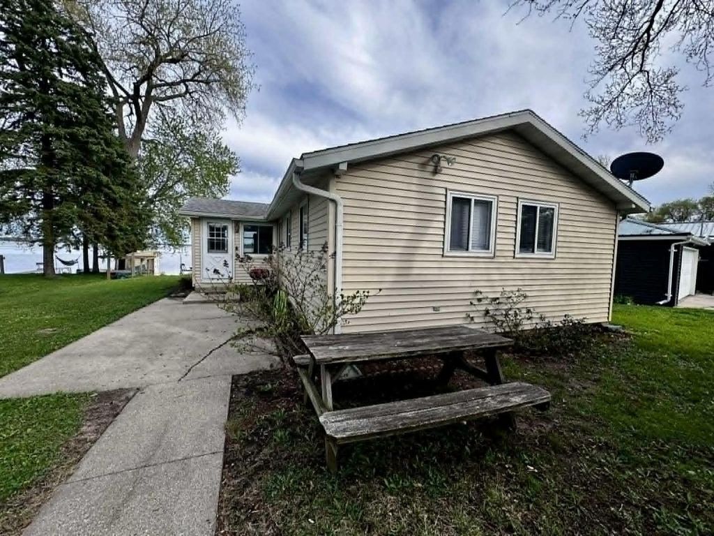 Photo of N9384 Idle Hour DRIVE, Randolph, WI 53956 (MLS # 2010396)