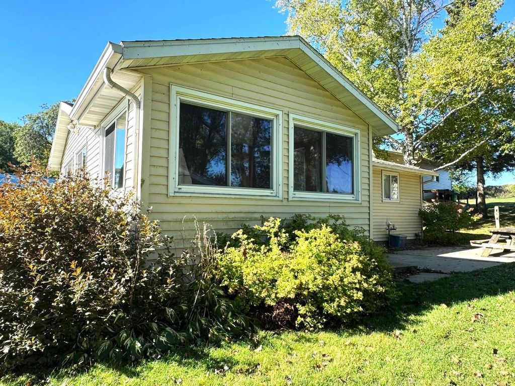 Photo of N9384 Idle Hour DRIVE, Randolph, WI 53956 (MLS # 2010396)