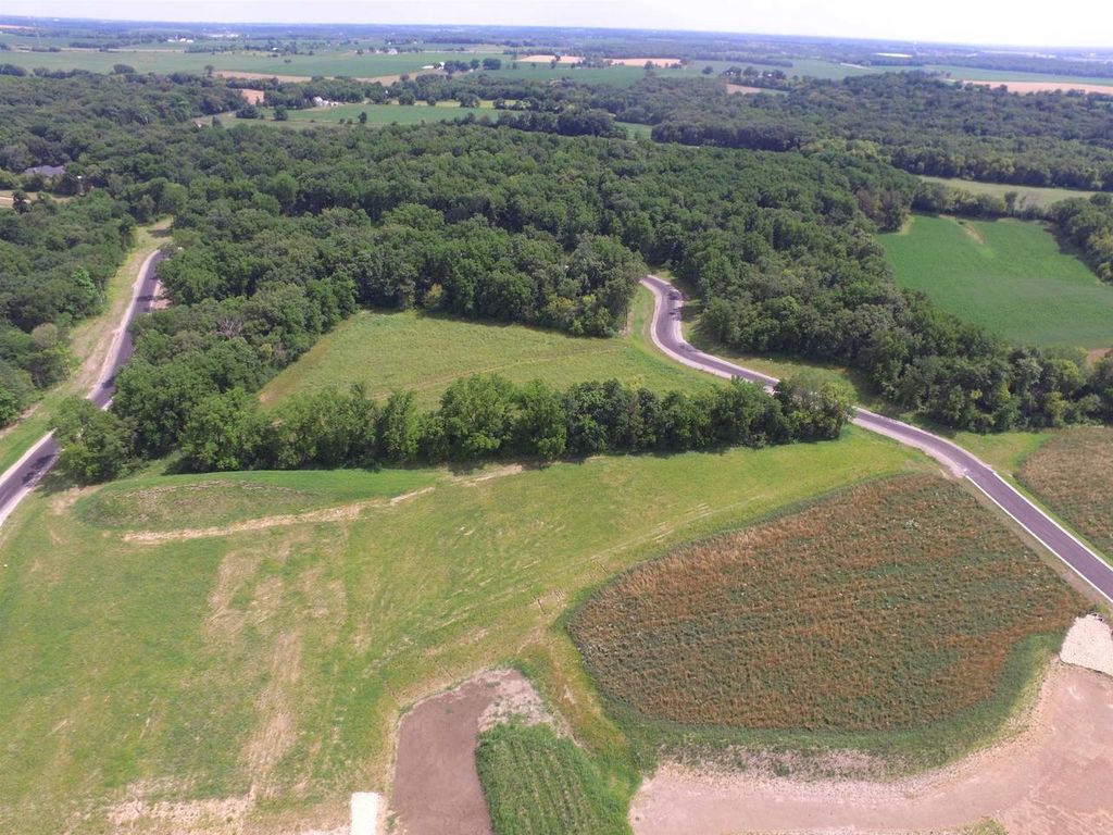 Photo of L12 S Forest View DRIVE, Beloit, WI 53511 (MLS # 2024002)