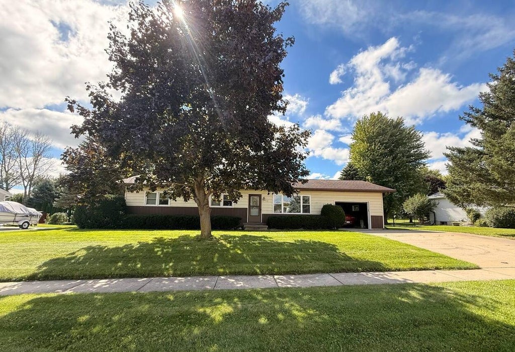 Photo of 613 Buwalda DRIVE, Waupun, WI 53963 (MLS # 1981918)