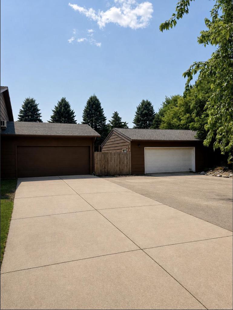 Photo of 724 Crist ROAD, Beloit, WI 53511 (MLS # 2026637)
