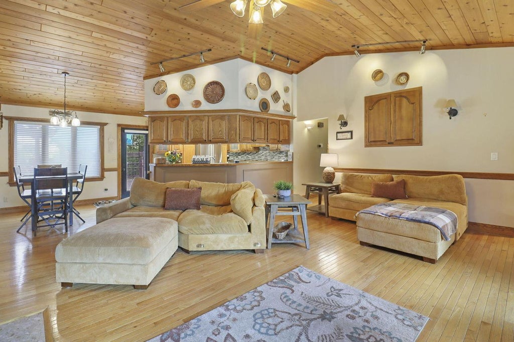 Photo of 645 W Estate COURT, Elkhorn, WI 53121 (MLS # 1981069)