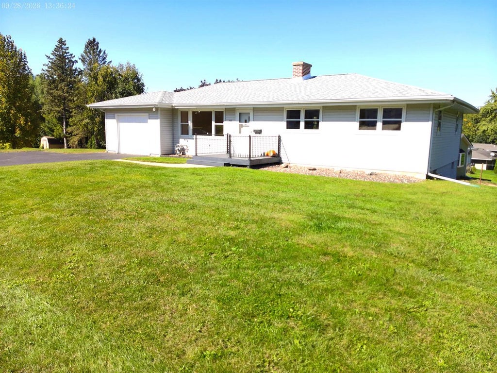 Photo of 202 SUNSET DRIVE, Deforest, WI 53532 (MLS # 2033607)