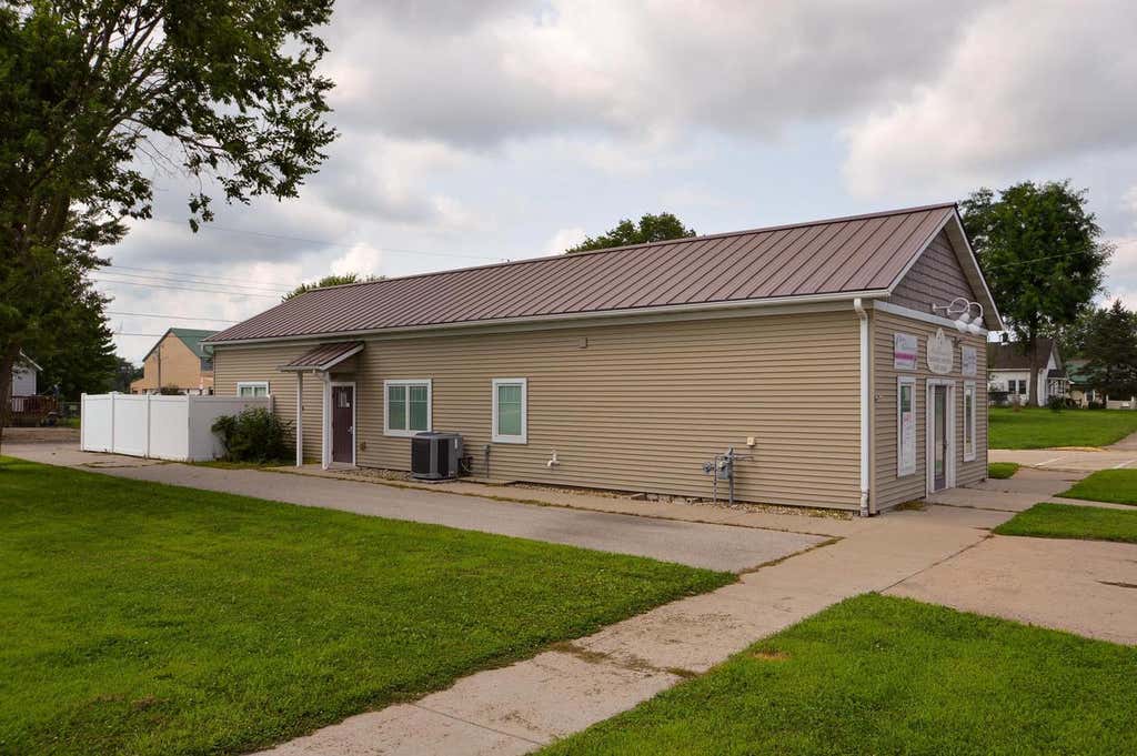 Photo of 1201 S Beaumont ROAD, Prairie Du Chien, WI 53821 (MLS # 2030475)