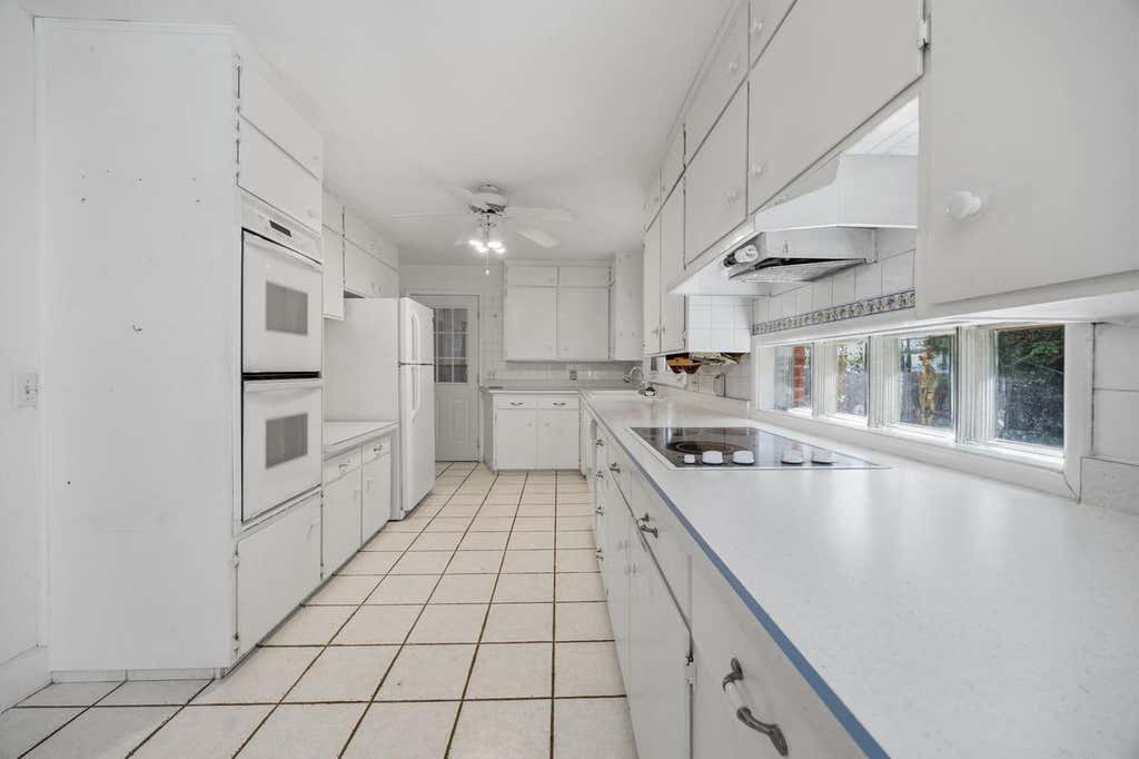 Photo of 1436 Carrington STREET, Janesville, WI 53546 (MLS # 2031194)