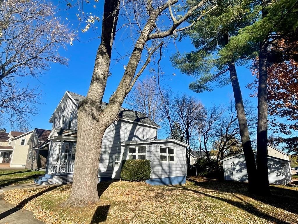 Photo of 115 N 2nd AVENUE, Wausau, WI 54401 (MLS # 22505302)