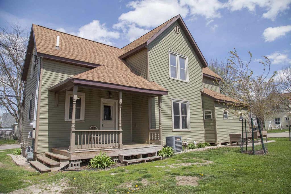 Photo of 886 N Central AVENUE, Richland Center, WI 53581 (MLS # 2020798)