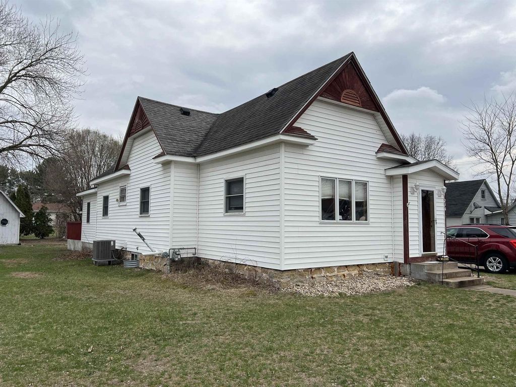 Photo of 214 N 4th St N 4th STREET, Muscoda, WI 53573 (MLS # 2020524)