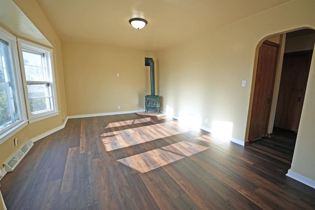 Photo of 1214 S 18th STREET, Manitowoc, WI 54220 (MLS # 50325631)