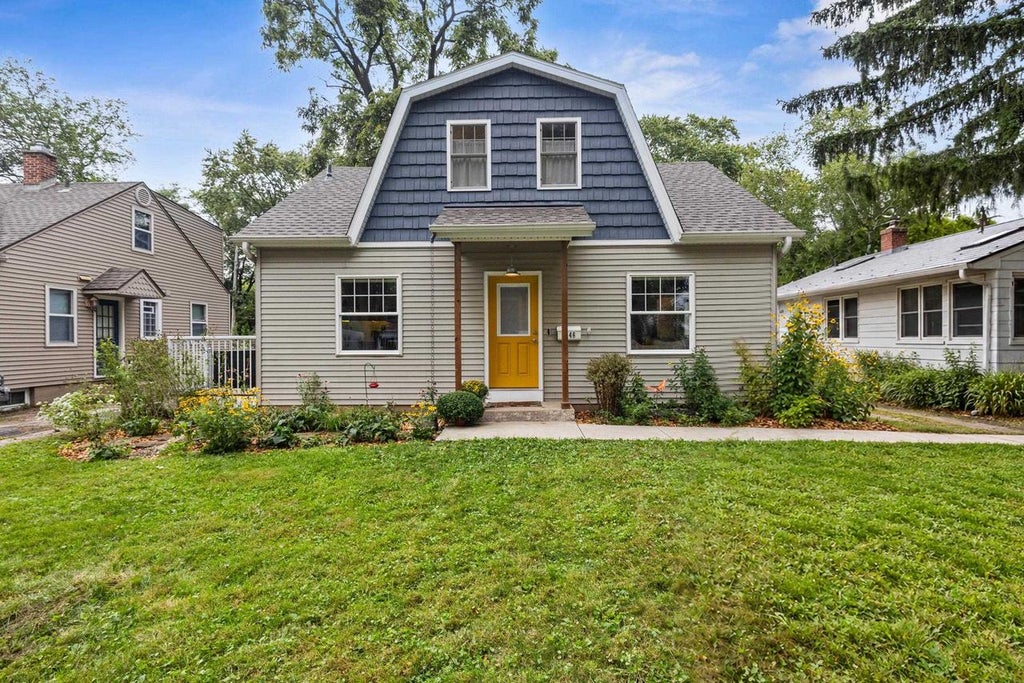 Photo of 4246 Doncaster DRIVE, Madison, WI 53711 (MLS # 2031660)