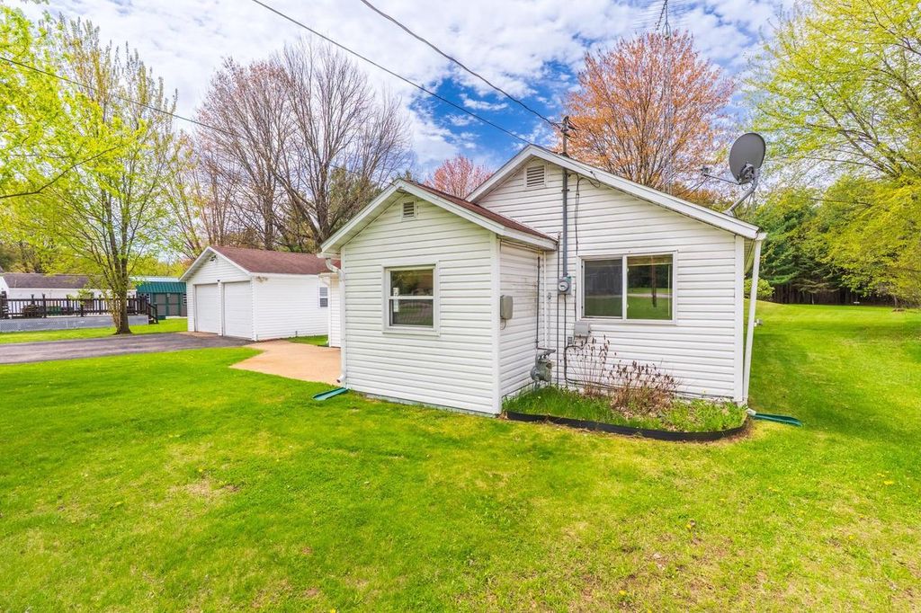 Photo of 5177 Reddin ROAD, Wisconsin Rapids, WI 54495 (MLS # 22601896)