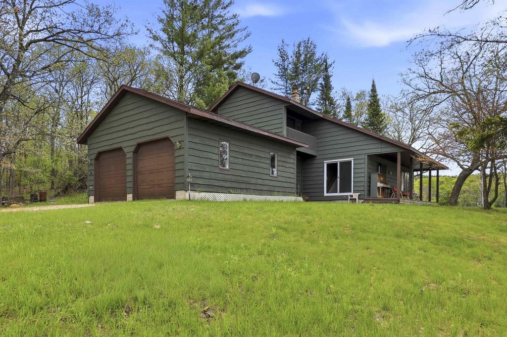 Photo of N5367 15th DRIVE, Wild Rose, WI 54984 (MLS # 50325960)