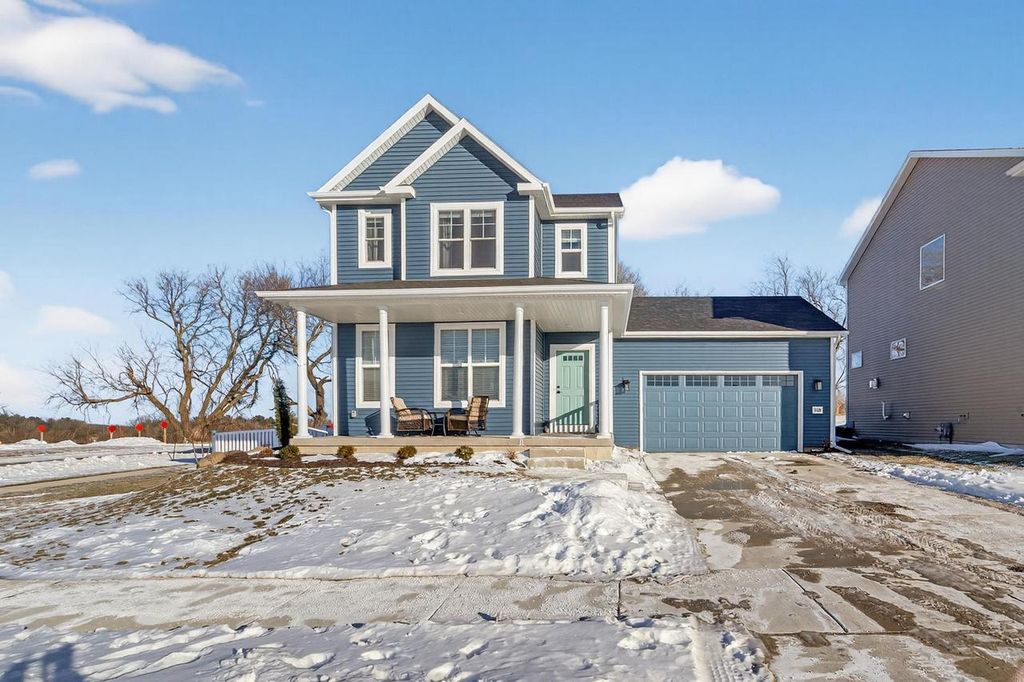 Photo of 2529 Clover Point DRIVE, Fitchburg, WI 53711 (MLS # 2015975)