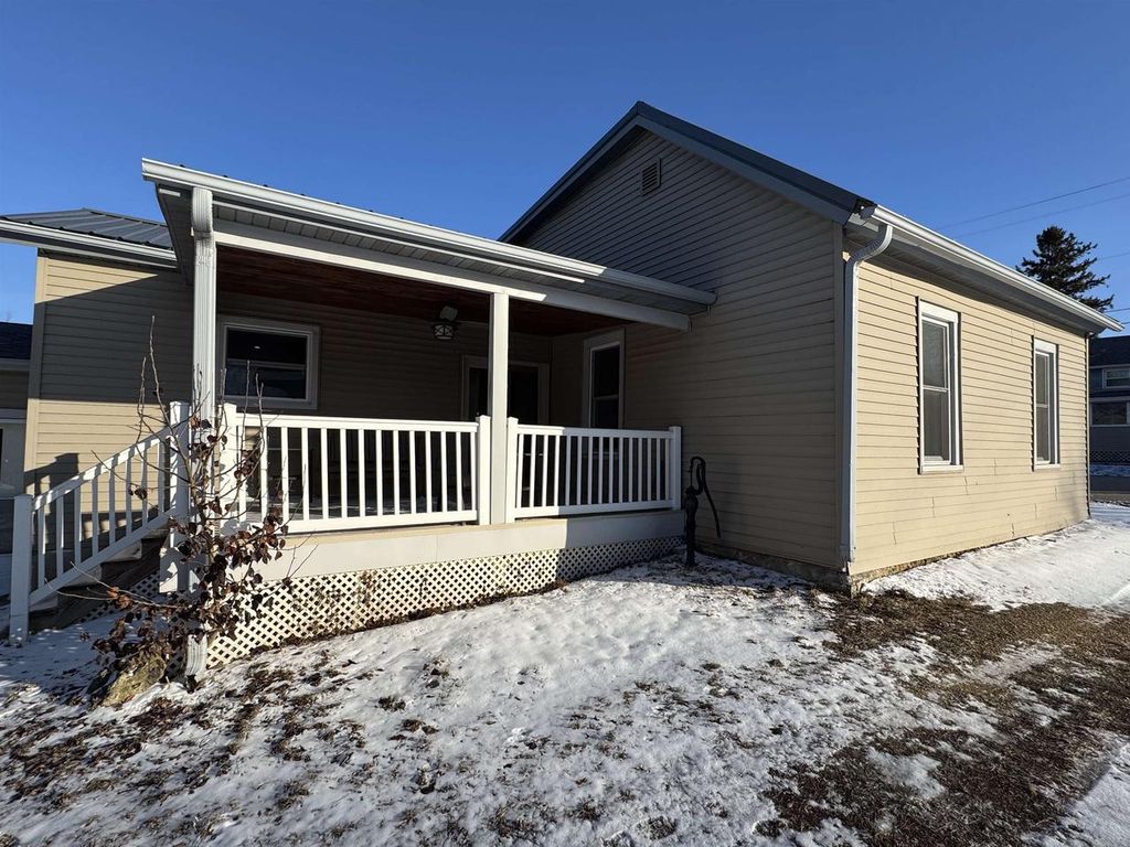 Photo of 115 N Grand STREET, Livingston, WI 53554 (MLS # 2014244)