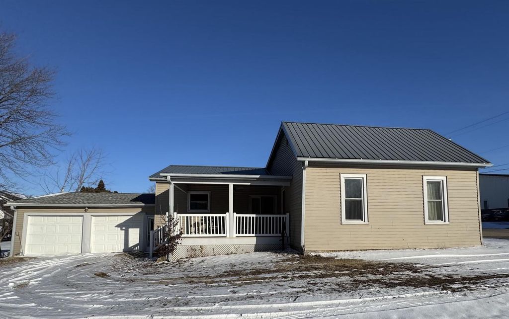 Photo of 115 N Grand STREET, Livingston, WI 53554 (MLS # 2014244)