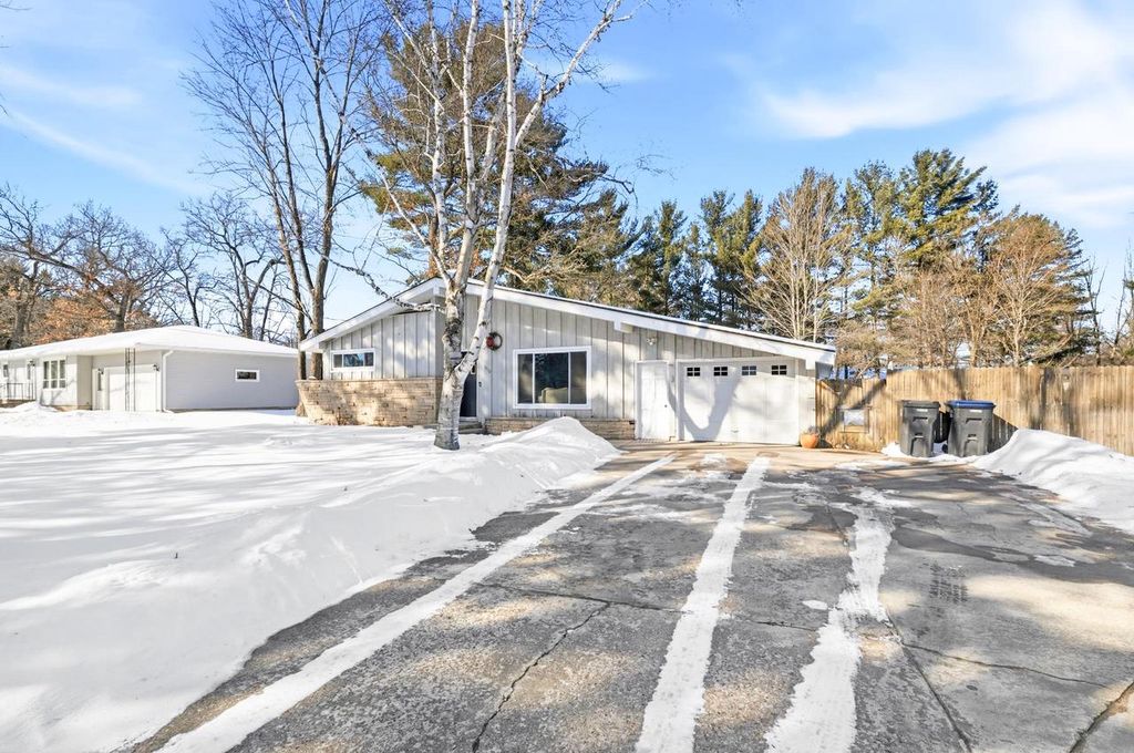 Photo of 2710 Porter ROAD, Plover, WI 54467 (MLS # 22600755)