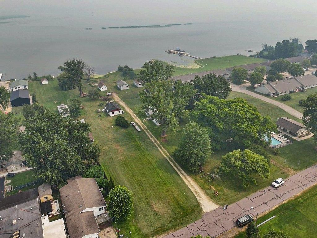 Photo of 138 E Front STREET, Marquette, WI 53947 (MLS # 2025345)