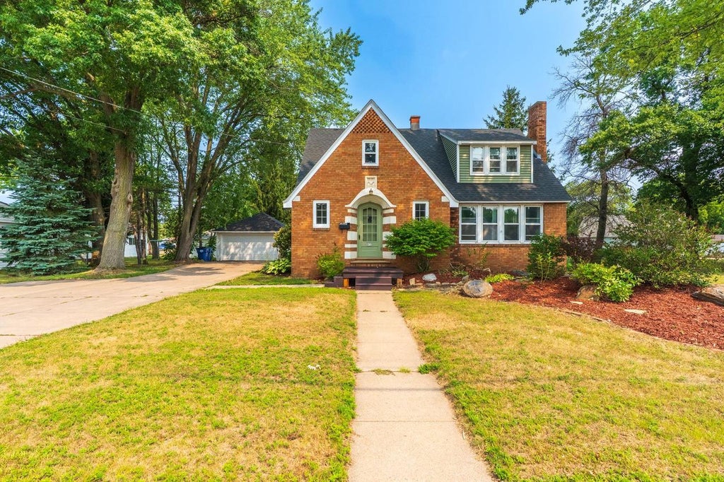 Photo of 813 Western AVENUE, Mosinee, WI 54455 (MLS # 22603892)