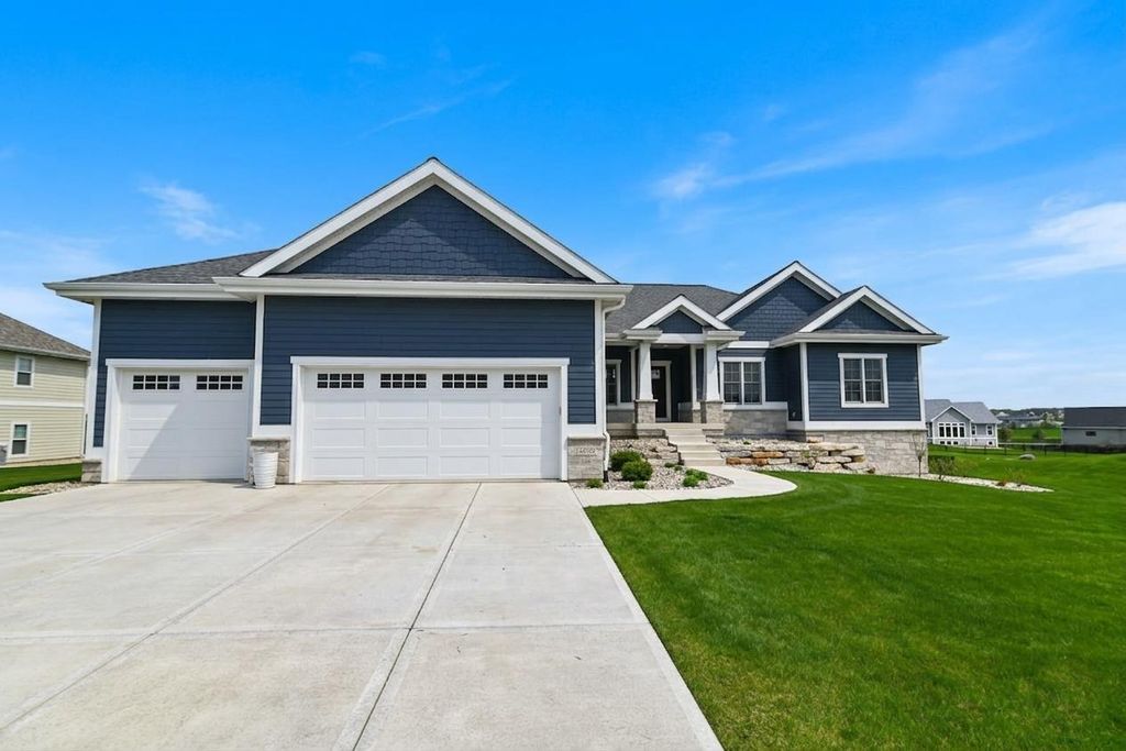 Photo of 6653 Morning Dew LANE, Sun Prairie, WI 53590 (MLS # 2018966)