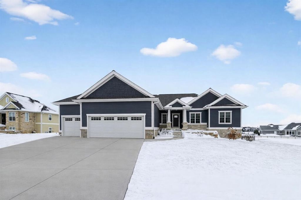 Photo of 6653 Morning Dew LANE, Sun Prairie, WI 53590 (MLS # 2018966)