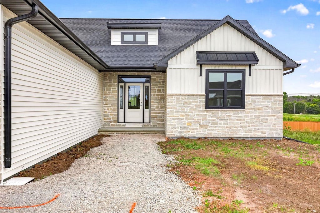 Photo of N918 Quarry Rim ROAD, Hortonville, WI 54944 (MLS # 50331296)