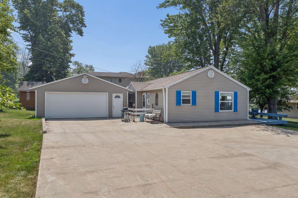 Photo of W5625 Faro Springs ROAD, Hilbert, WI 54129 (MLS # 50324130)
